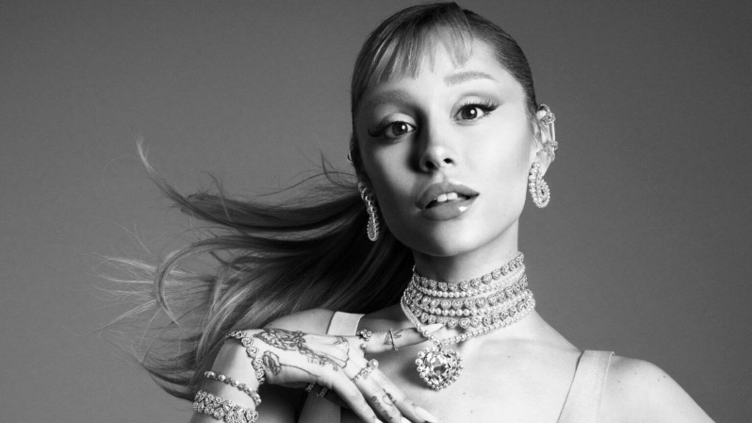 Novo álbum de Ariana Grande: quando estreia e tudo o que já sabemos sobre "Petal"