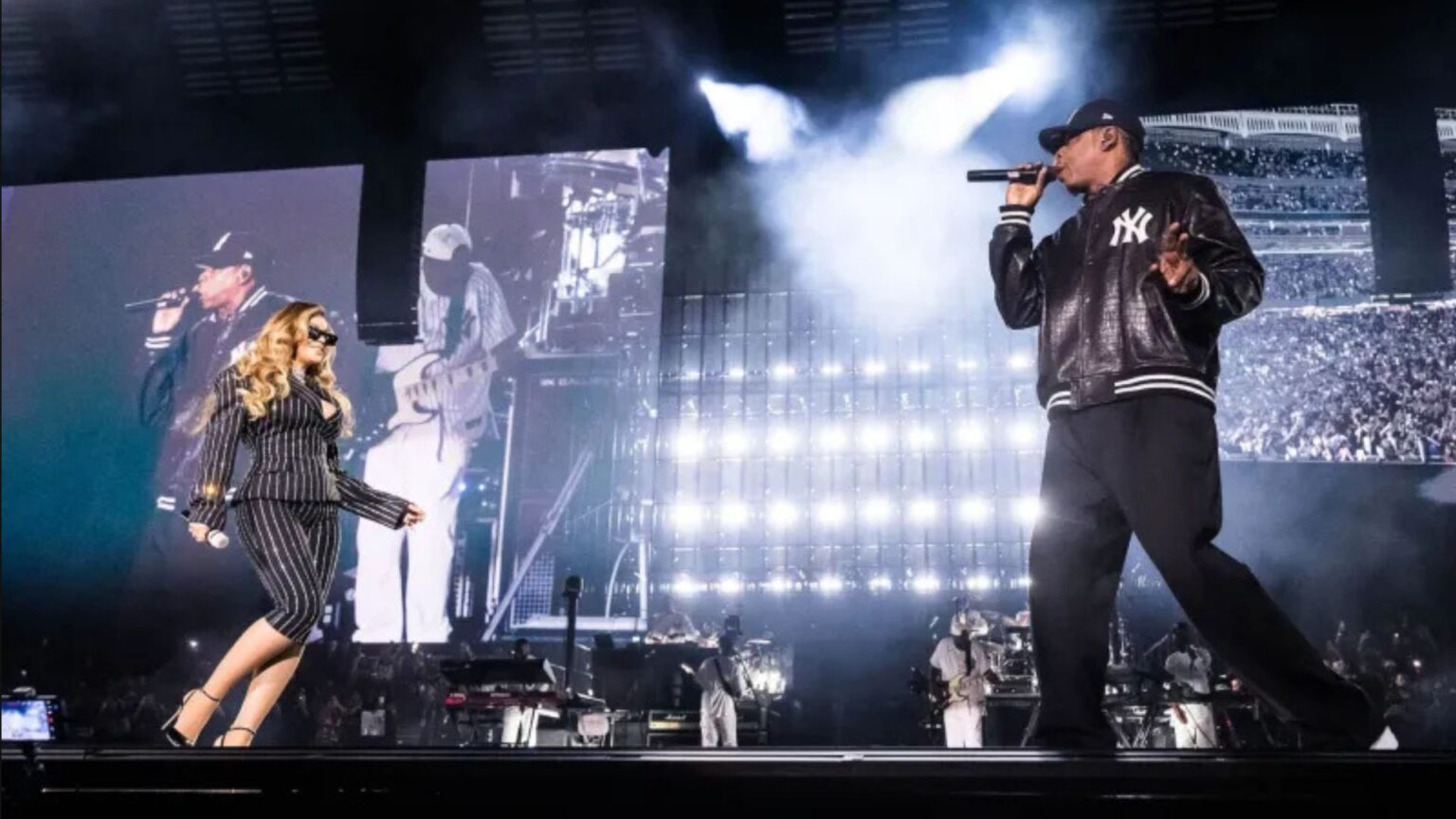 Jay-Z reúne Beyoncé, Rihanna e Usher em show histórico para encerrar residência